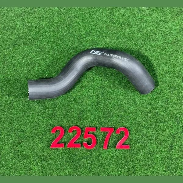 Патрубок радиатора нижний Равон Р-3 ESCE 520269