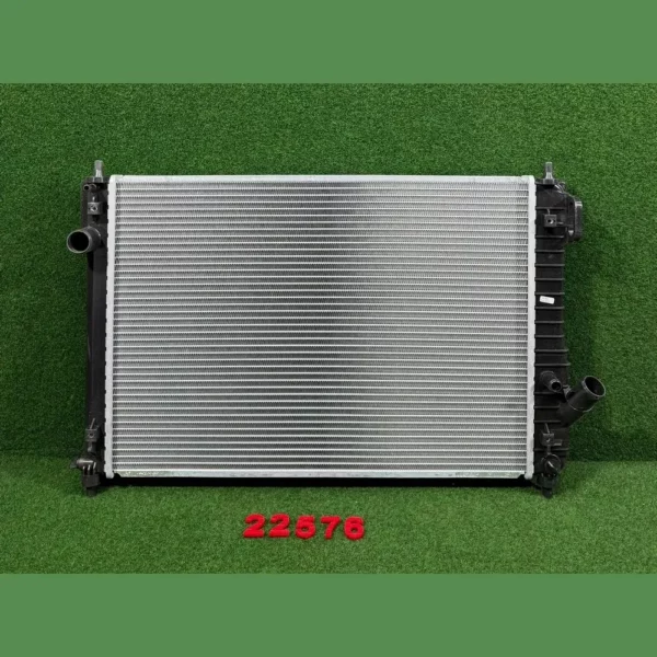 Радиатор МТ Равон R3 Калос Авео Т250-255 WXQP 520121