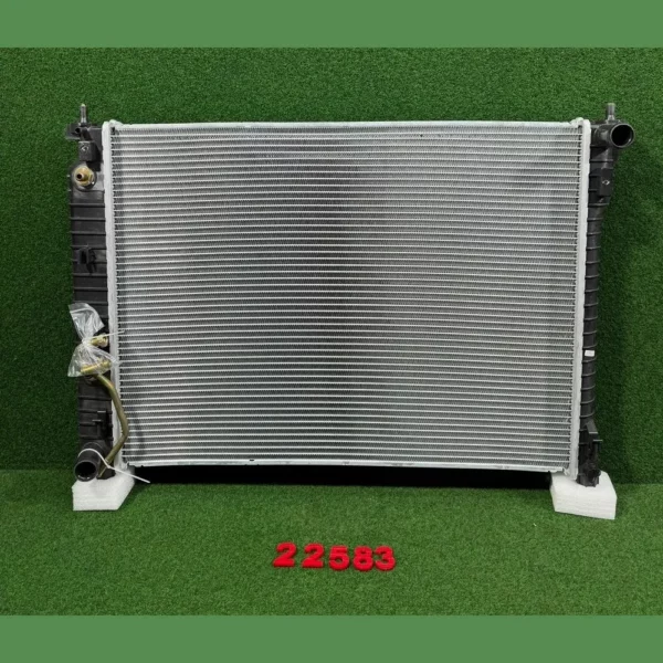 Радиатор AT Каптива 07- Антара 06- WXQP 561563