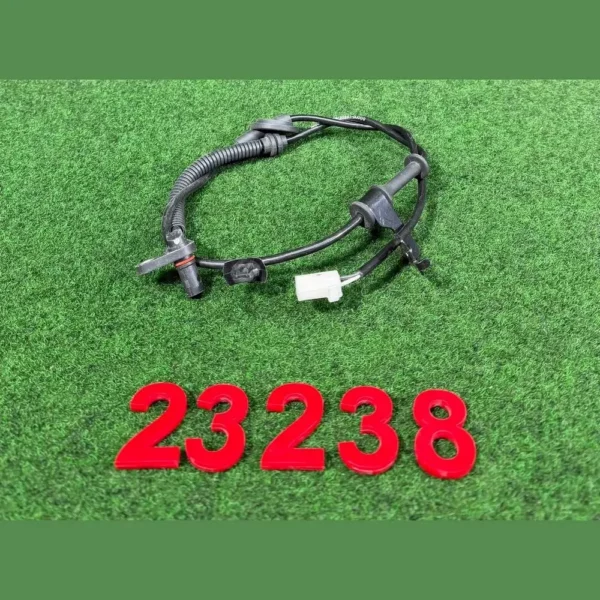 Датчик ABS R Solaris Rio Accent (RB UB) HYUNDAI 95681-1R000 (0U000)