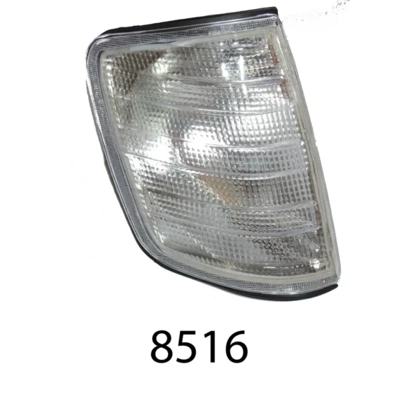 Поворотник белый R W124