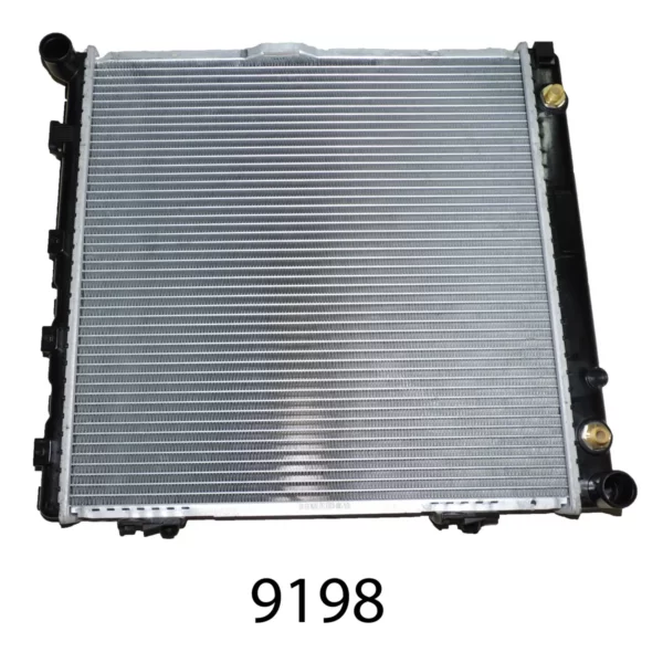 Радиатор автомат с кондиционер W124 40013 TBP