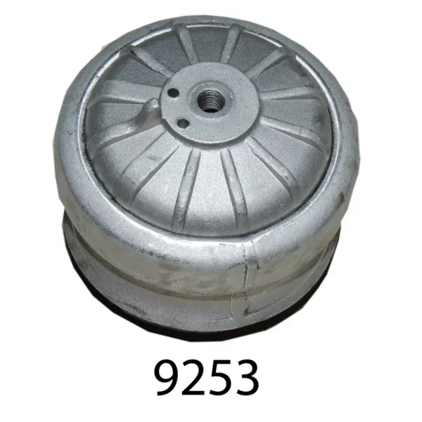 Подушка двигатель W124 W201 AKKUSSAN 1242401917